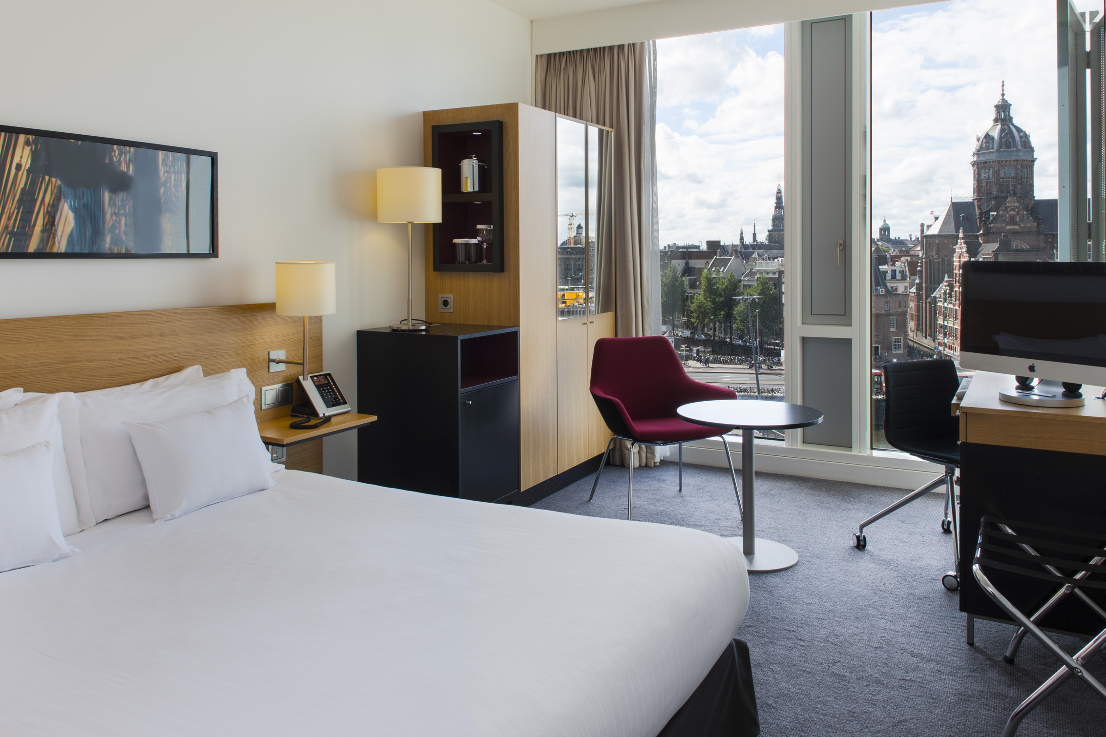 DoubleTree By Hilton Amsterdam Centraal Station Business Booking   Lowres.AMSCS Executive 999 1 