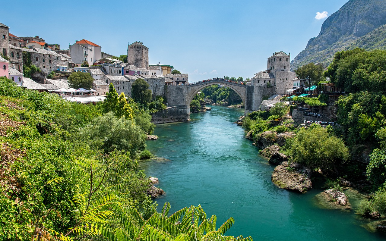 Balkan Bestemmingen om in 2024 te Bezoeken: Mostar, Tirana en Skopje